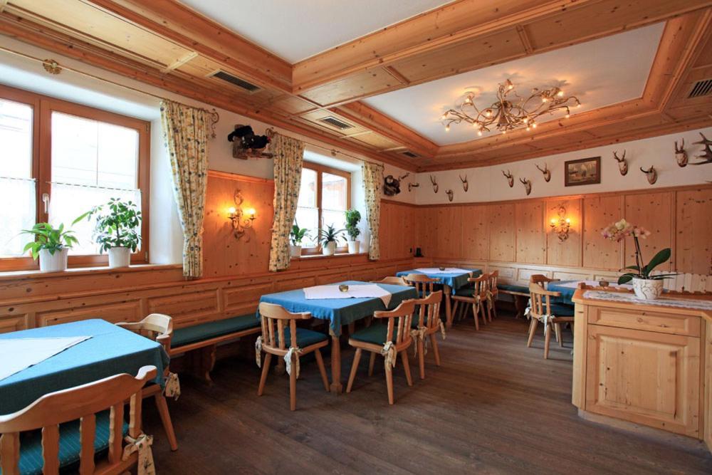 Cafe Pension Heim Kirchberg in Tirol Exterior foto